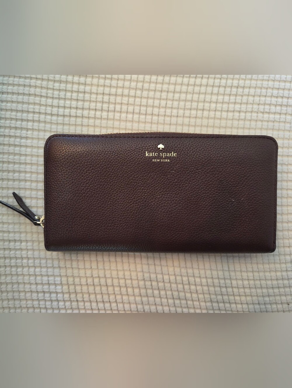 kate spade New York Zip Wallet